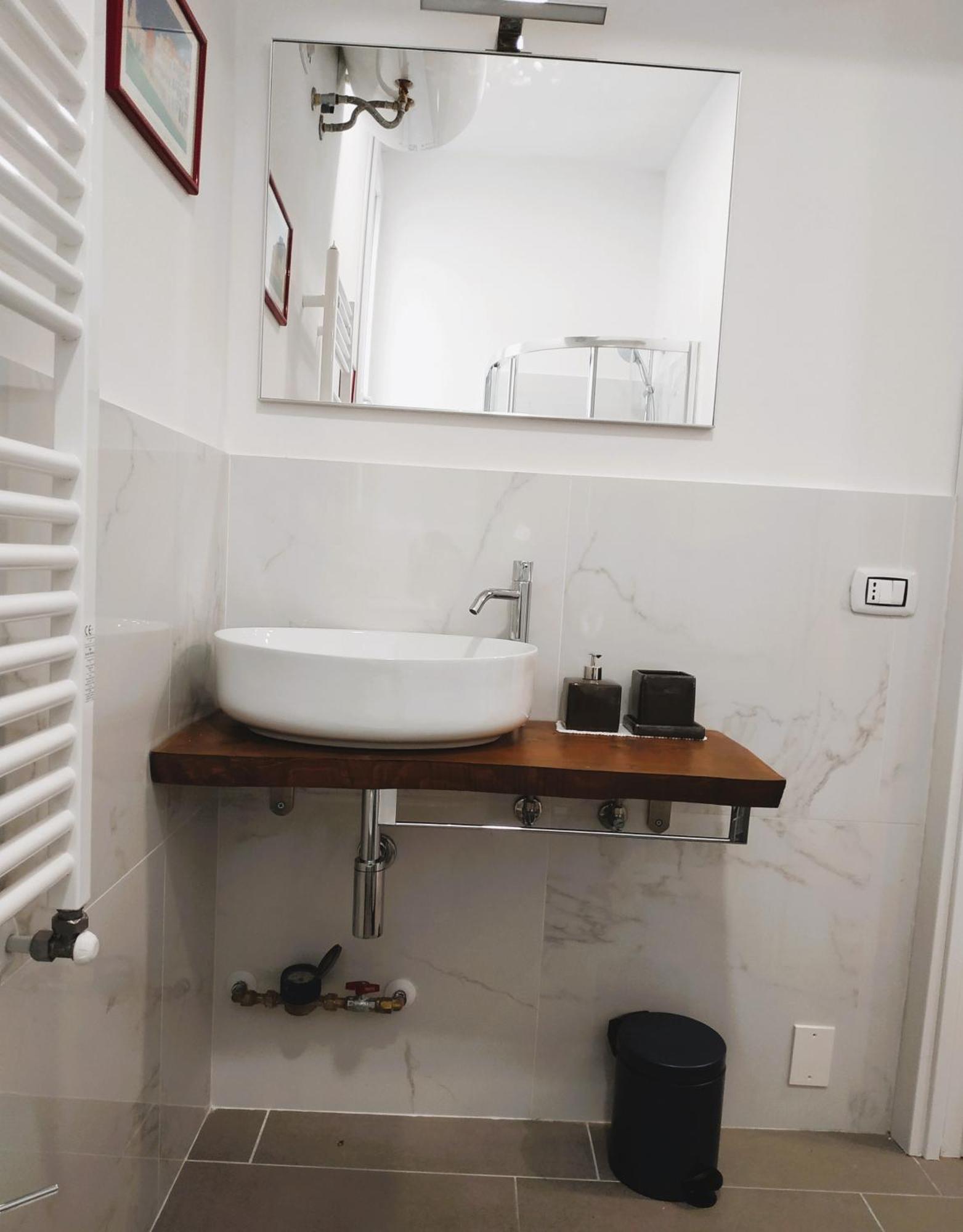 Monteroom-Apartments Bologne Extérieur photo